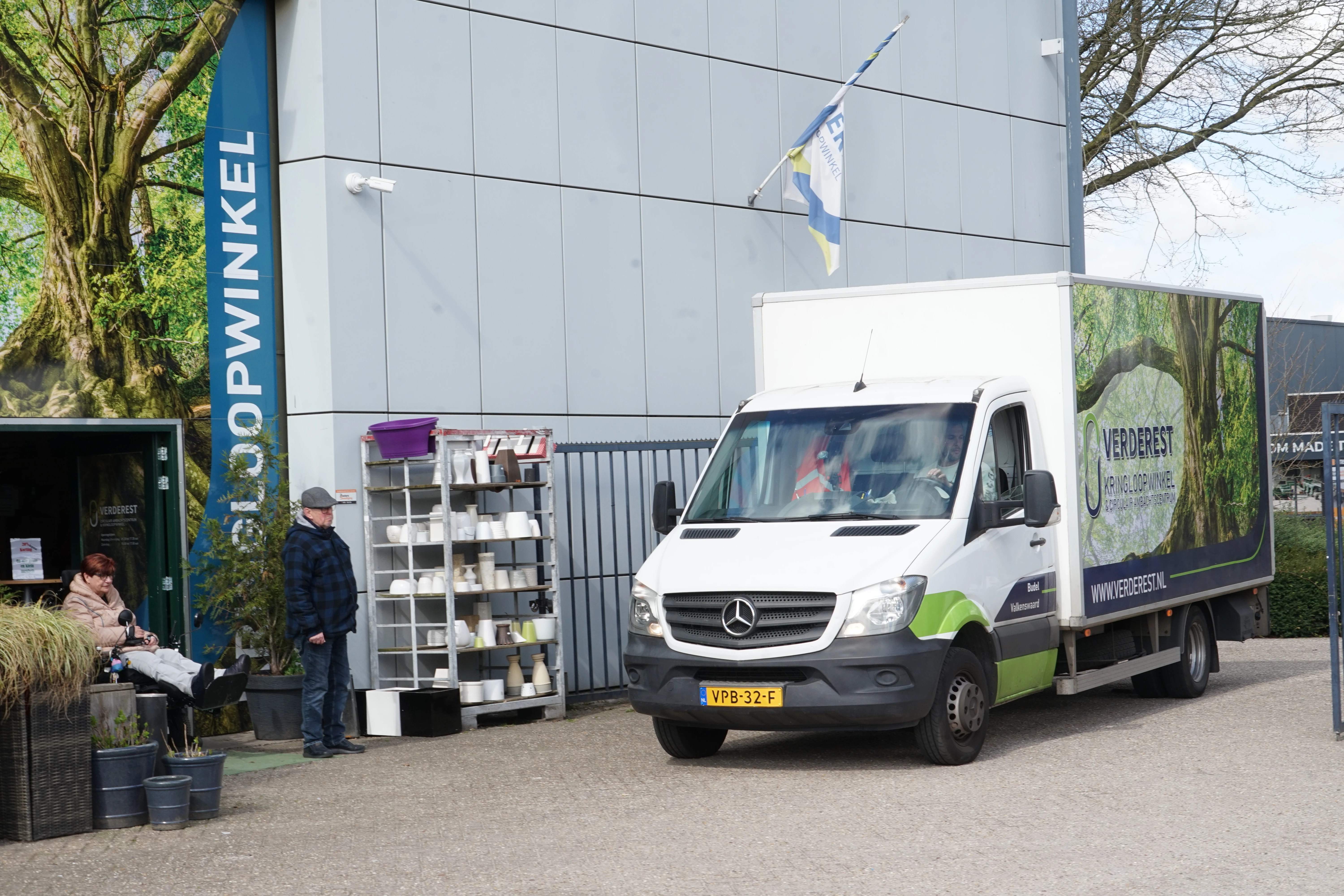 Ingang kringloopwinkel Verderest Valkenswaard
